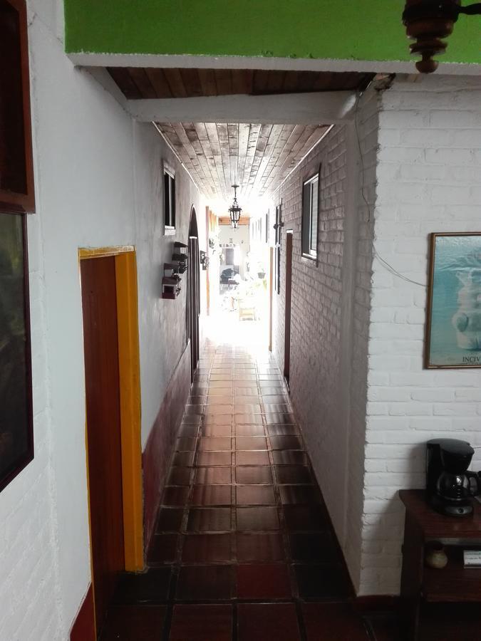 Hotel Alcarraza 2*